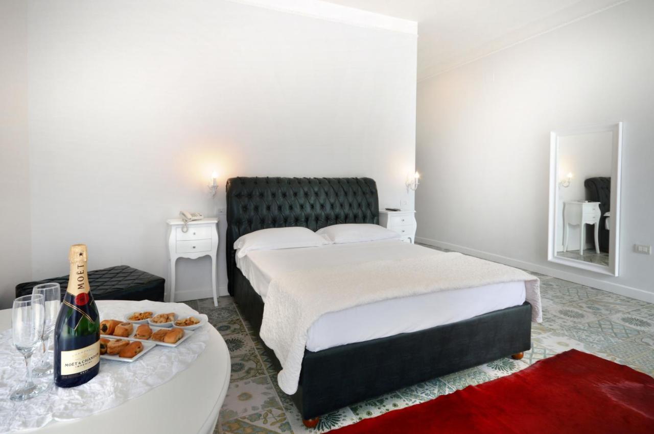 Barbarella Home نابولي المظهر الخارجي الصورة
