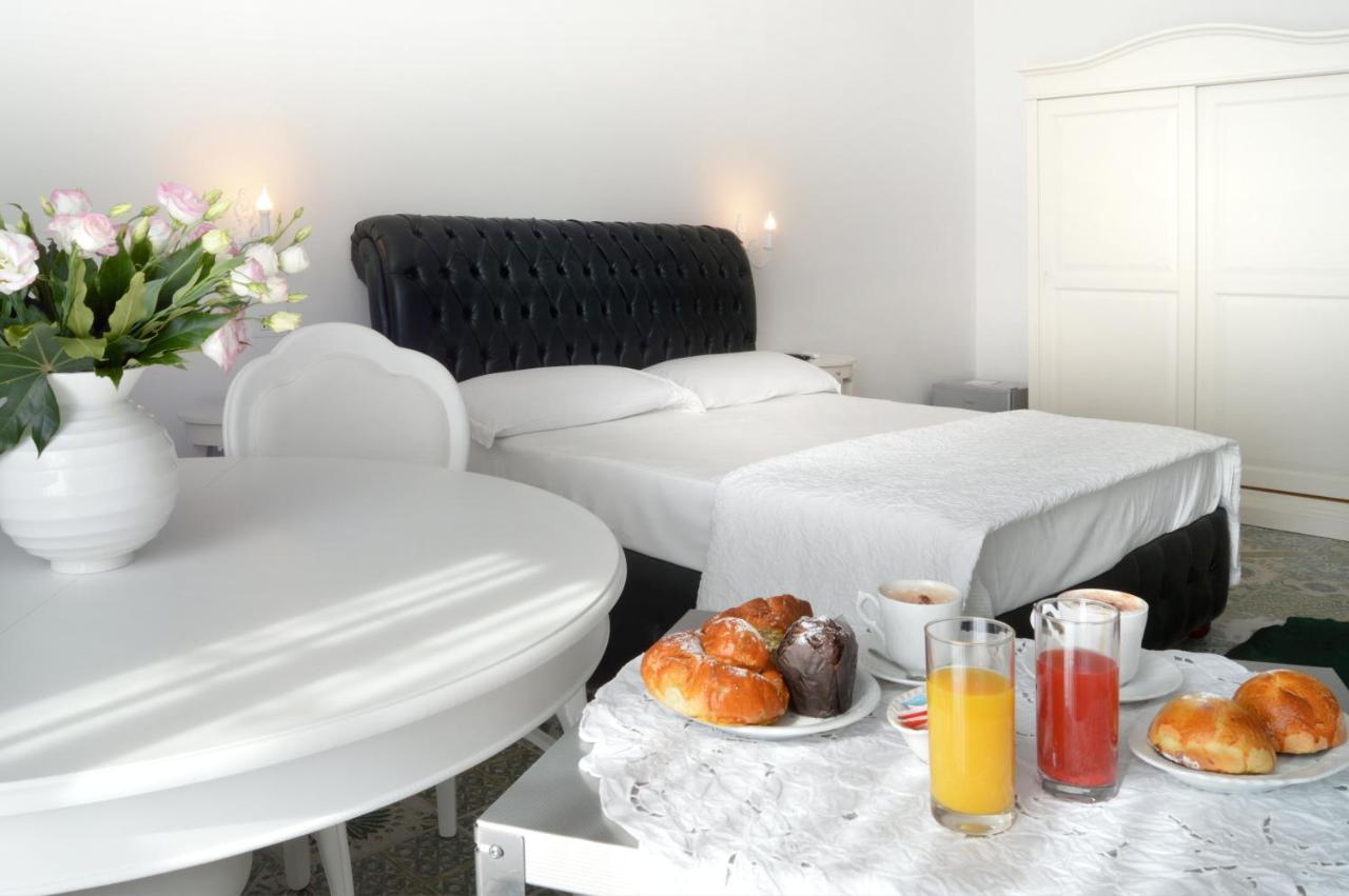 Barbarella Home نابولي المظهر الخارجي الصورة
